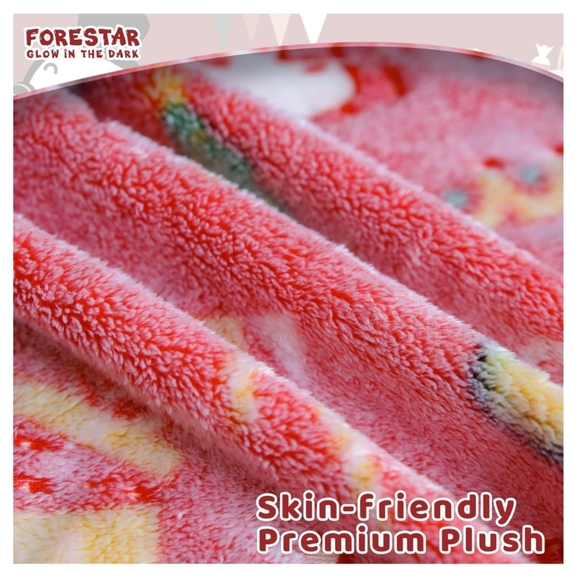 Forestar Glow in the Dark Wearable Kids Christmas Throw Blanket 50" x 60" - Picture 2 of 11